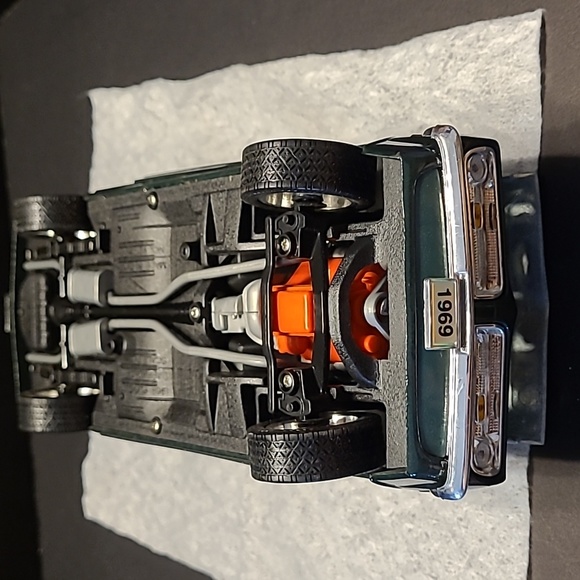 🚘69 Green Plymouth Barracuda 1:18 scale Die Cast collector car - Picture 11 of 11